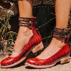 Freebird Maribel in red croc
